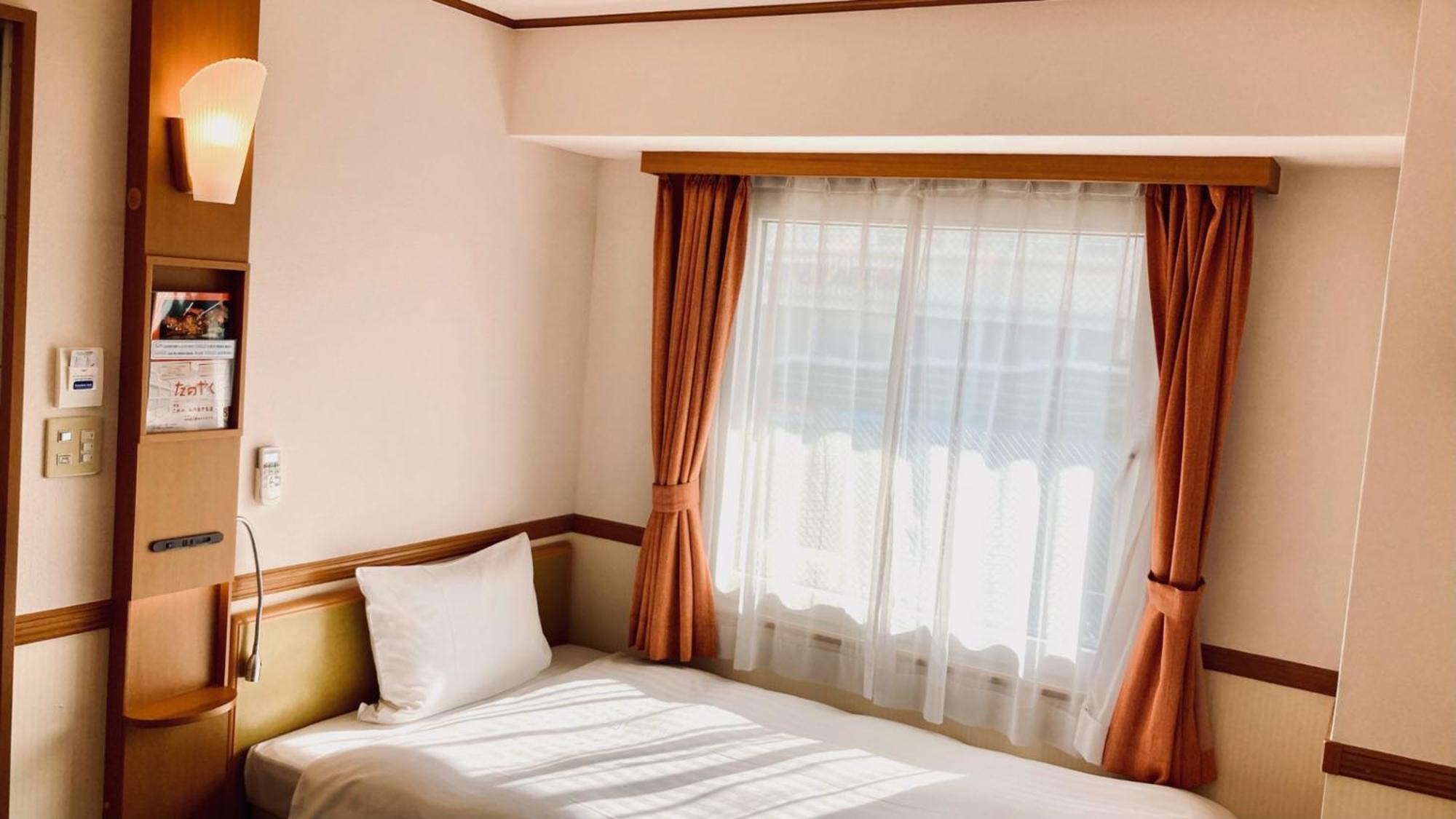 Toyoko Inn Saitama Shintoshin Zimmer foto